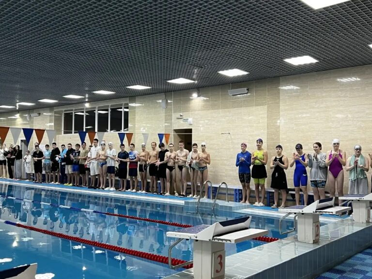 Первенство спортшколы по плаванию ко Дню матери!