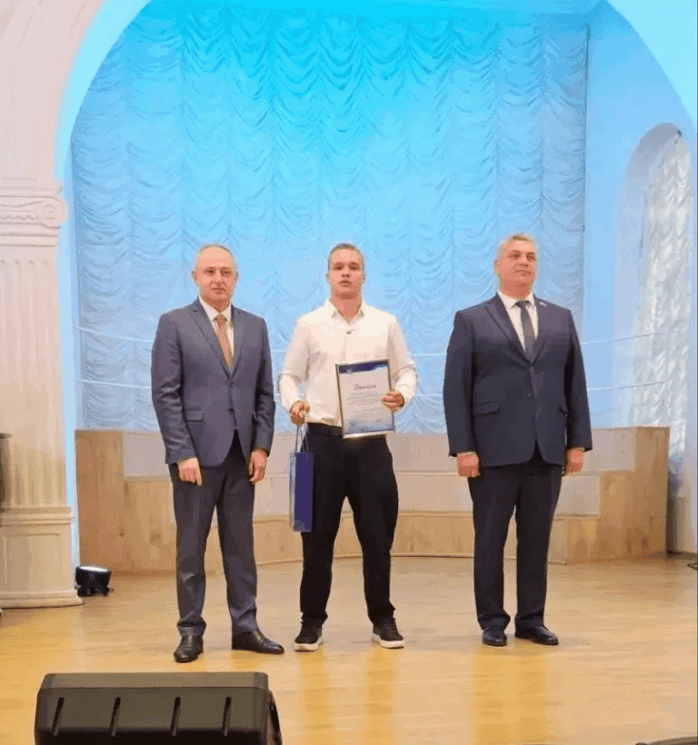 Тамбовский боец Александр Ованесов получил премию имени первого мэра города Валерия Коваля